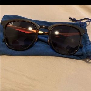 Raybans sunglasses